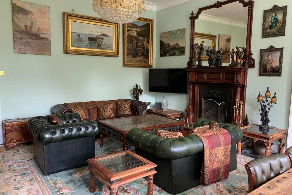 Ladock Luxurious Apartment In Historic Mansion - Sleeps 7 المظهر الخارجي الصورة